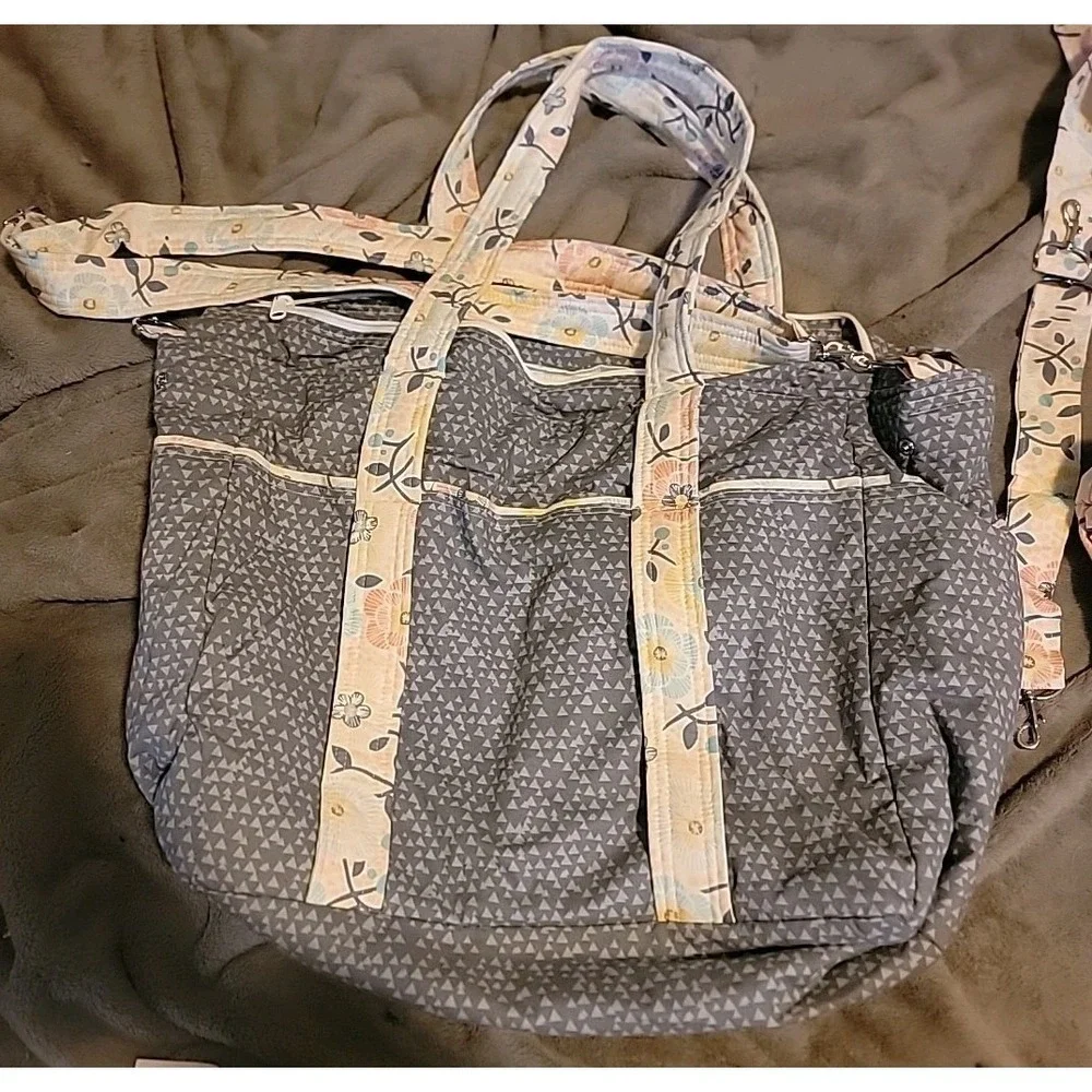Gray Floral Diaper Tote‎ Bag 🌸 Large Baby Bag w/ Pockets